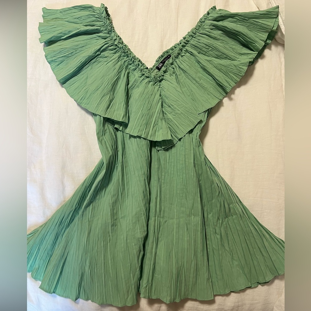 Zara voluminous pleated ruffle dress - Picture 5 of 7